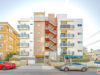 903 S New Hampshire Avenue