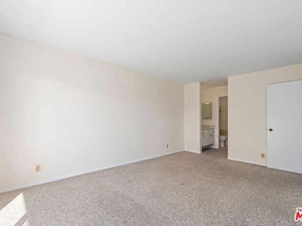 1021 N Crescent Heights Boulevard 205, West Hollywood CA 90046