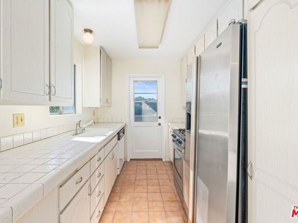 1021 N Crescent Heights Boulevard 205, West Hollywood CA 90046