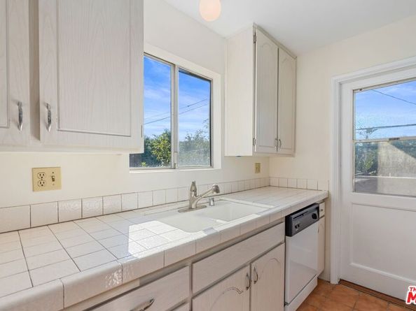 1021 N Crescent Heights Boulevard 205, West Hollywood CA 90046