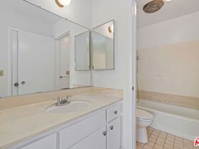 1021 N Crescent Heights Boulevard 205, West Hollywood CA 90046