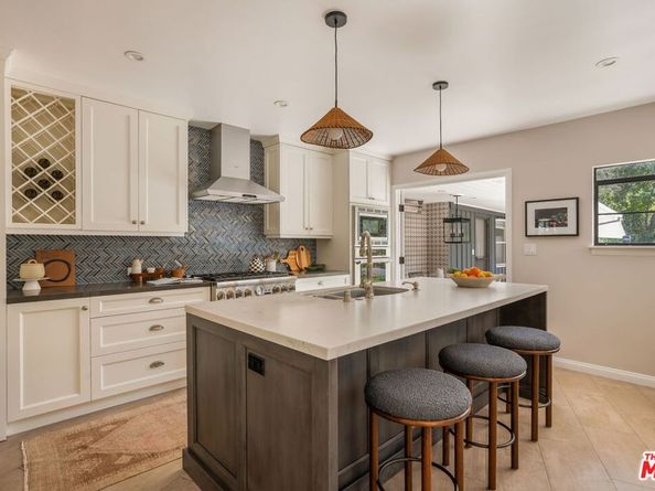 11349 Canton Drive, Studio City CA 91604