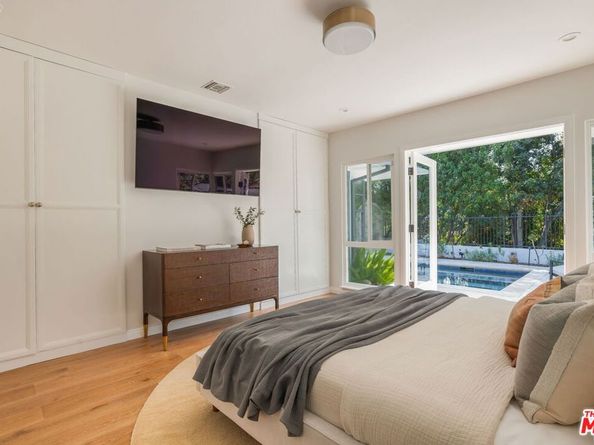 11349 Canton Drive, Studio City CA 91604