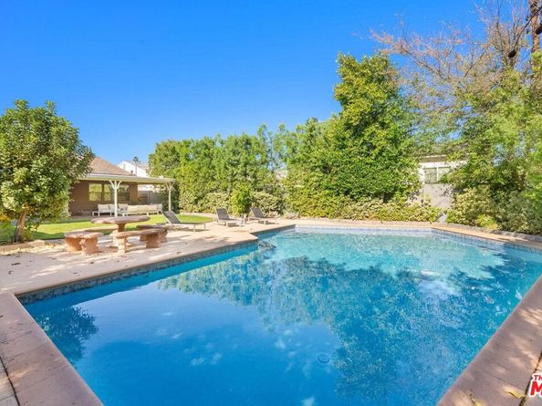 6134 Longridge Avenue, Van Nuys CA 91401