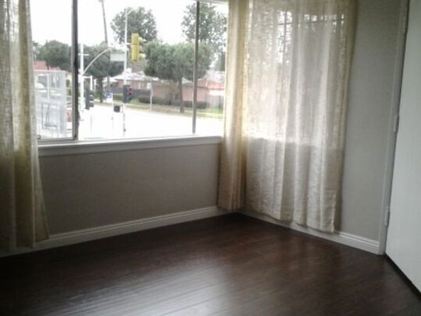 4058 9th Avenue, Los Angeles CA 90008