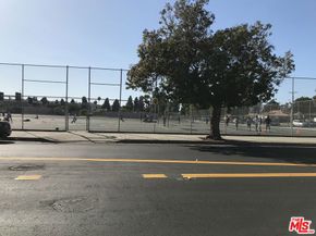 4058 9th Avenue, Los Angeles CA 90008