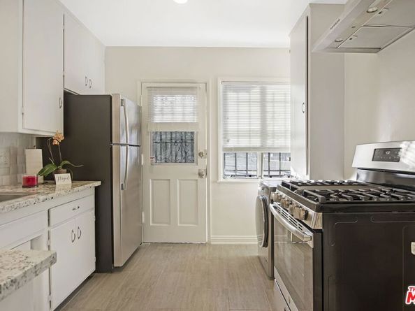 4058 9th Avenue, Los Angeles CA 90008