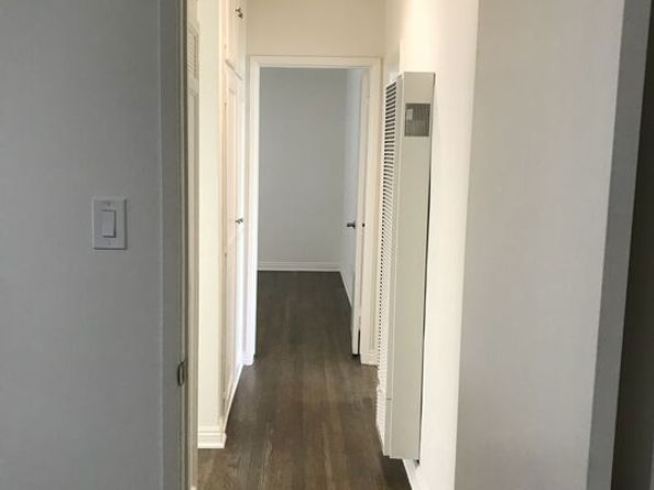 4058 9th Avenue, Los Angeles CA 90008