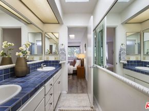 11732 Moorpark Street I, Studio City CA 91604