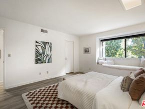 11732 Moorpark Street I, Studio City CA 91604