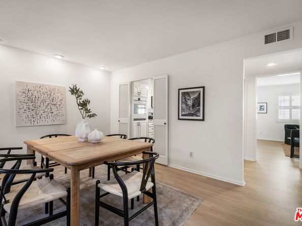 11732 Moorpark Street I, Studio City CA 91604