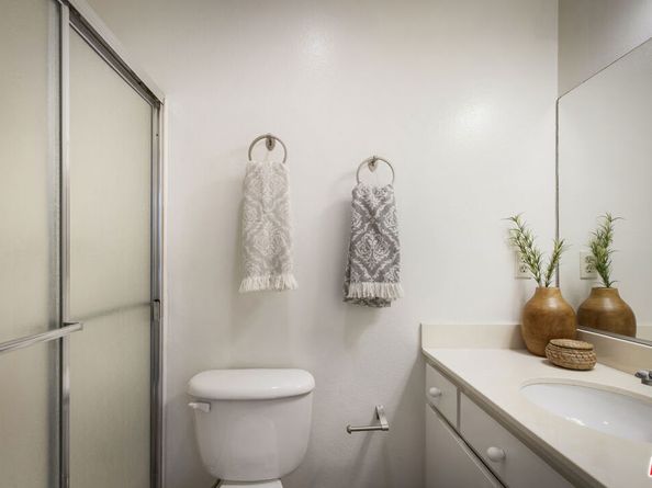 11732 Moorpark Street I, Studio City CA 91604