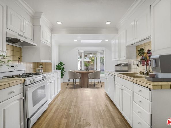 9251 Greenwich Lane, Anaheim CA 92804