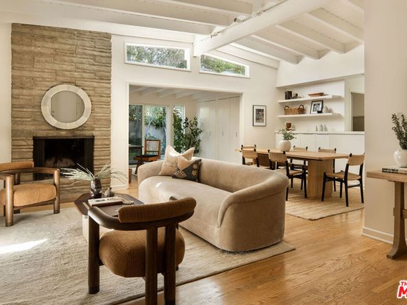 6006 Babbitt Avenue, Encino CA 91316