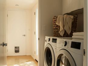 6006 Babbitt Avenue, Encino CA 91316