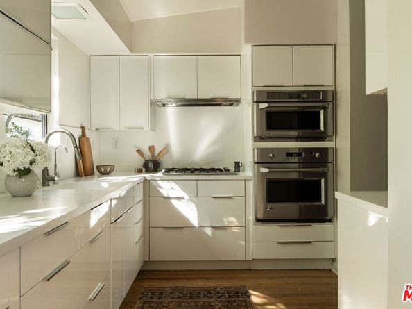 6006 Babbitt Avenue, Encino CA 91316