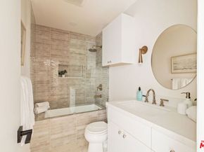 302 Ashland Avenue 201, Santa Monica CA 90405