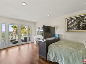 3804 Vista Linda Drive, Encino CA 91316