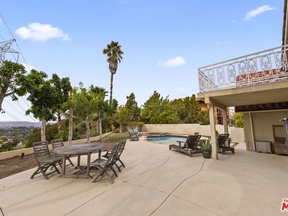 3804 Vista Linda Drive, Encino CA 91316