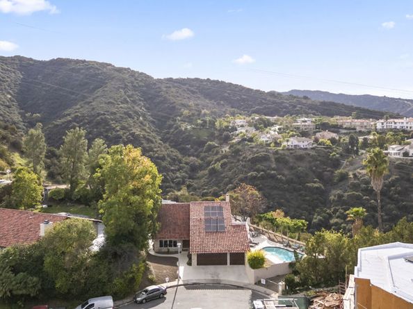 3804 Vista Linda Drive, Encino CA 91316