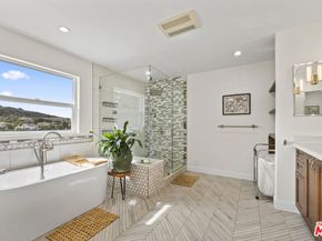 3804 Vista Linda Drive, Encino CA 91316