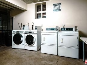 4956 Romaine Street, Los Angeles CA 90029