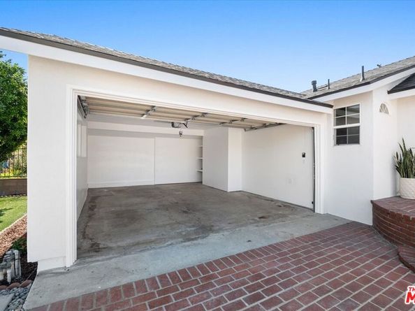 7045 Varna Avenue, North Hollywood CA 91605