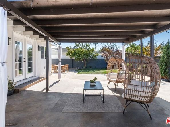 7045 Varna Avenue, North Hollywood CA 91605