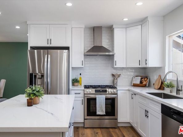 7045 Varna Avenue, North Hollywood CA 91605