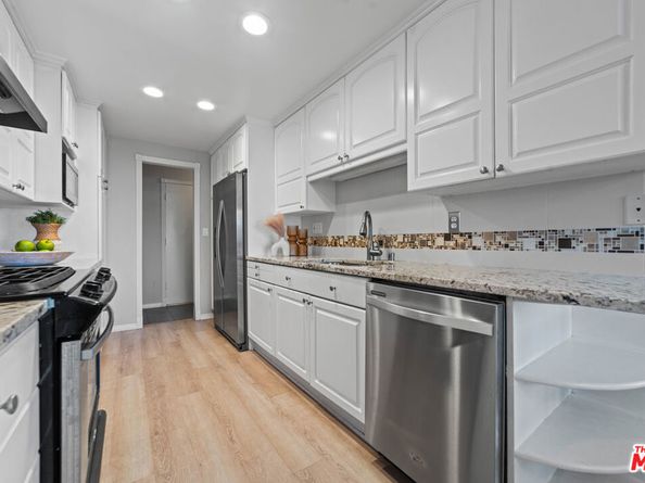 2320 S Bentley Avenue 207, Los Angeles CA 90064