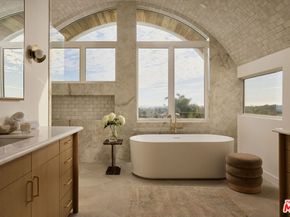 873 Berkeley Street, Santa Monica CA 90403