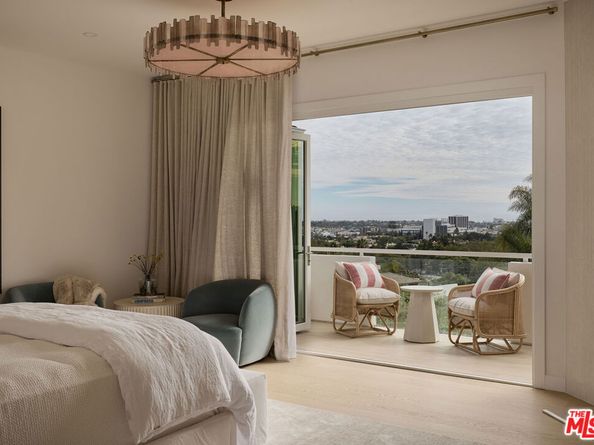 873 Berkeley Street, Santa Monica CA 90403