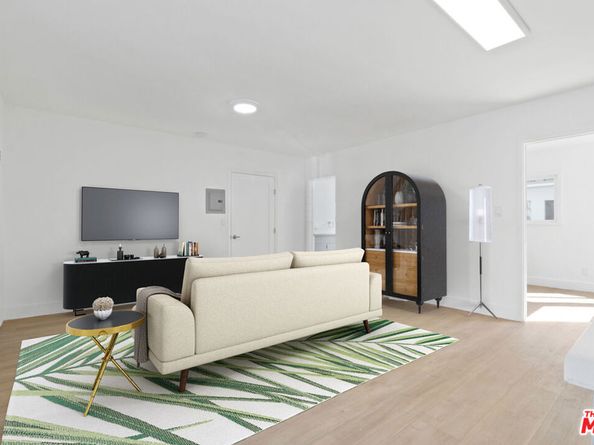 318 Columbia Avenue, Los Angeles CA 90017