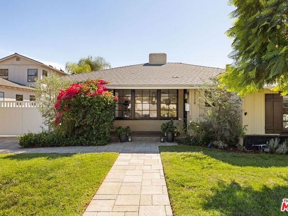 13128 Hartsook Street, Sherman Oaks CA 91423