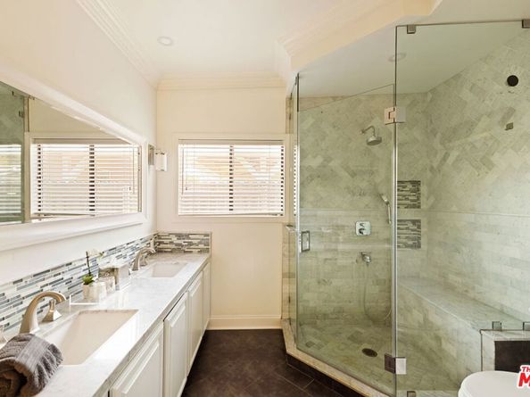 13128 Hartsook Street, Sherman Oaks CA 91423