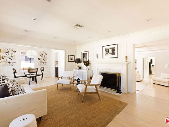 13128 Hartsook Street, Sherman Oaks CA 91423