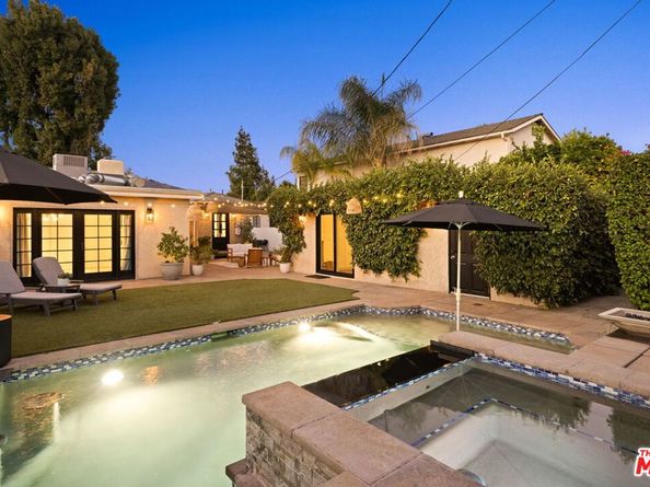 13128 Hartsook Street, Sherman Oaks CA 91423