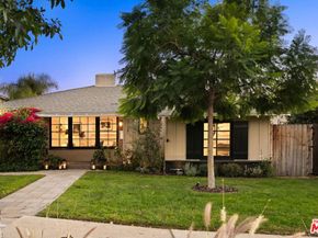 13128 Hartsook Street, Sherman Oaks CA 91423