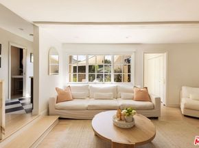13128 Hartsook Street, Sherman Oaks CA 91423