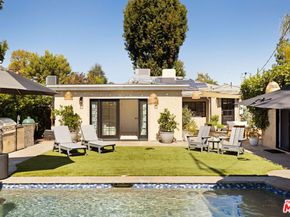 13128 Hartsook Street, Sherman Oaks CA 91423