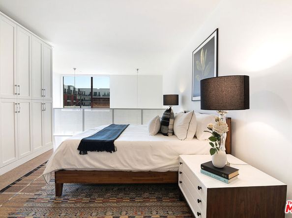 1140 N Formosa Avenue 9, West Hollywood CA 90046