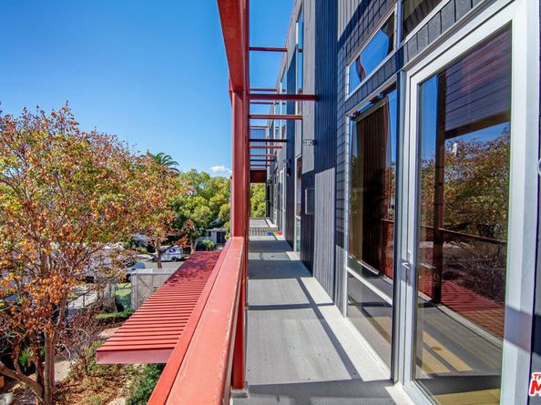 1140 N Formosa Avenue 9, West Hollywood CA 90046