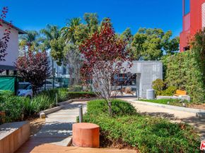 1140 N Formosa Avenue 9, West Hollywood CA 90046