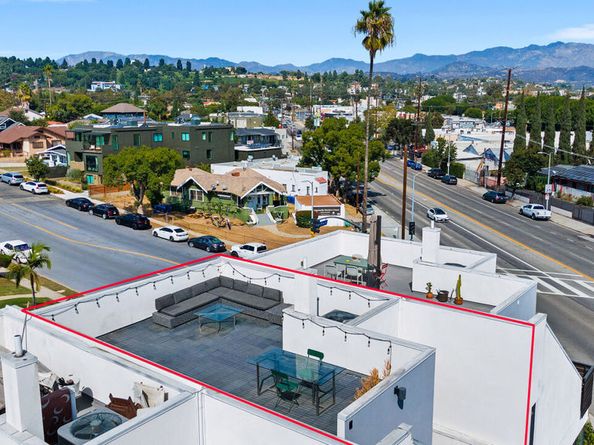 3288 N Canary Way, Los Angeles CA 90065