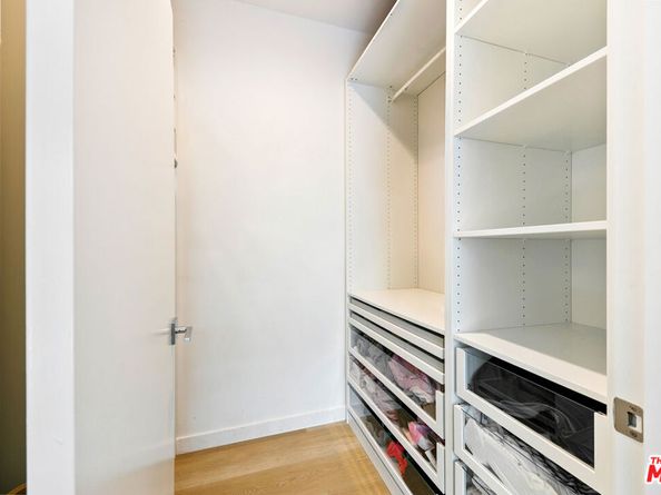 3288 N Canary Way, Los Angeles CA 90065