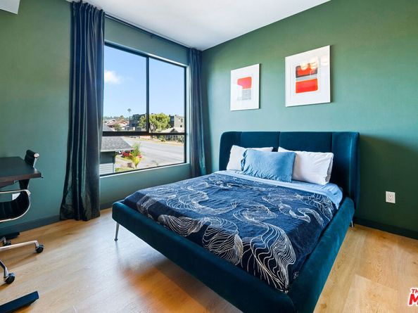 3288 N Canary Way, Los Angeles CA 90065