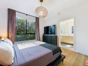 3288 N Canary Way, Los Angeles CA 90065