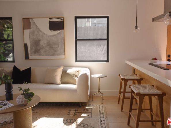 2235 S Mansfield Avenue, Los Angeles CA 90016