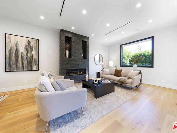 123 S Kilkea Drive, Los Angeles CA 90048