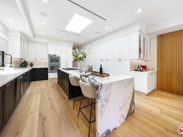 123 S Kilkea Drive, Los Angeles CA 90048